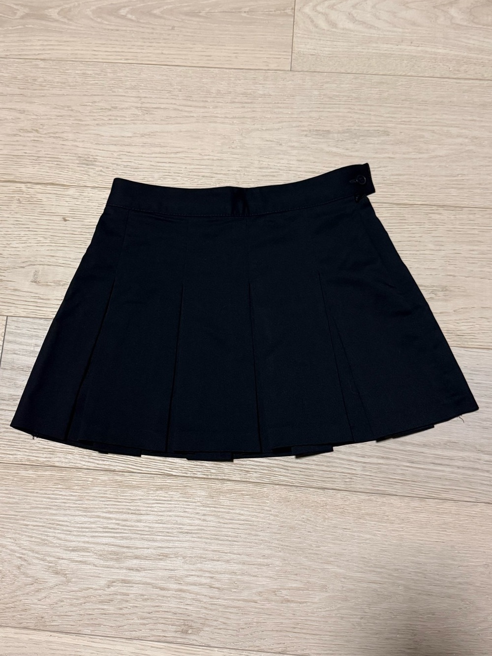 H&M Black Pleated Mini Skirt